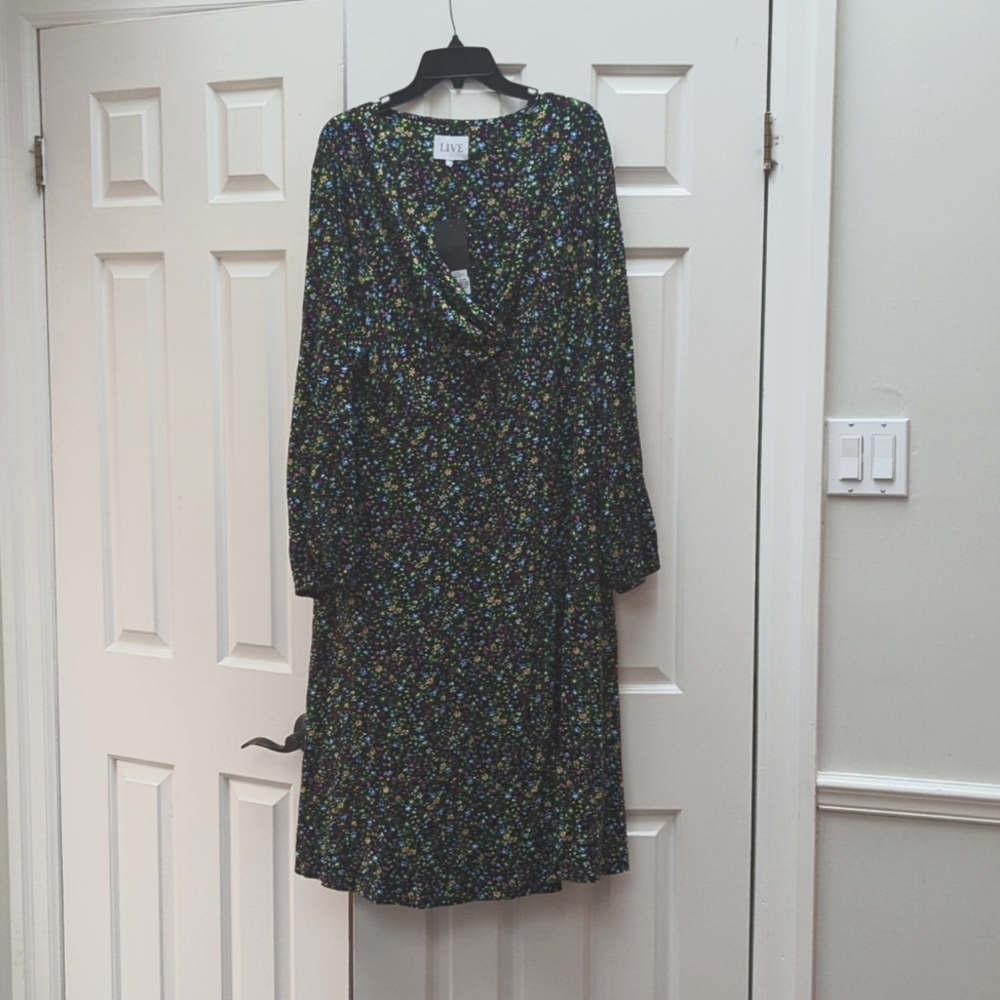 Live unlimited dress, jersey, ditzy print, knotted wrap style dress size 18